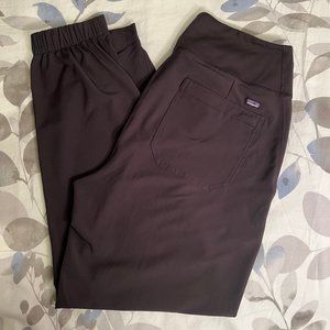 Patagonia Happy Hike Studio Pant Ink Black (Dark Grey) Size Medium (EUC)